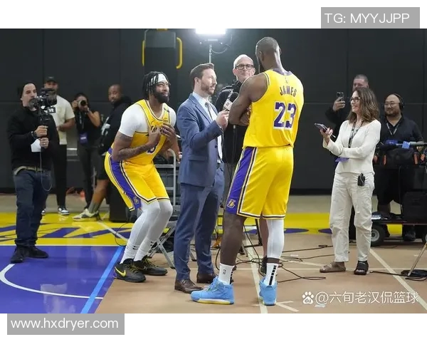 湖人完成五笔交易重组阵容迎战新赛季